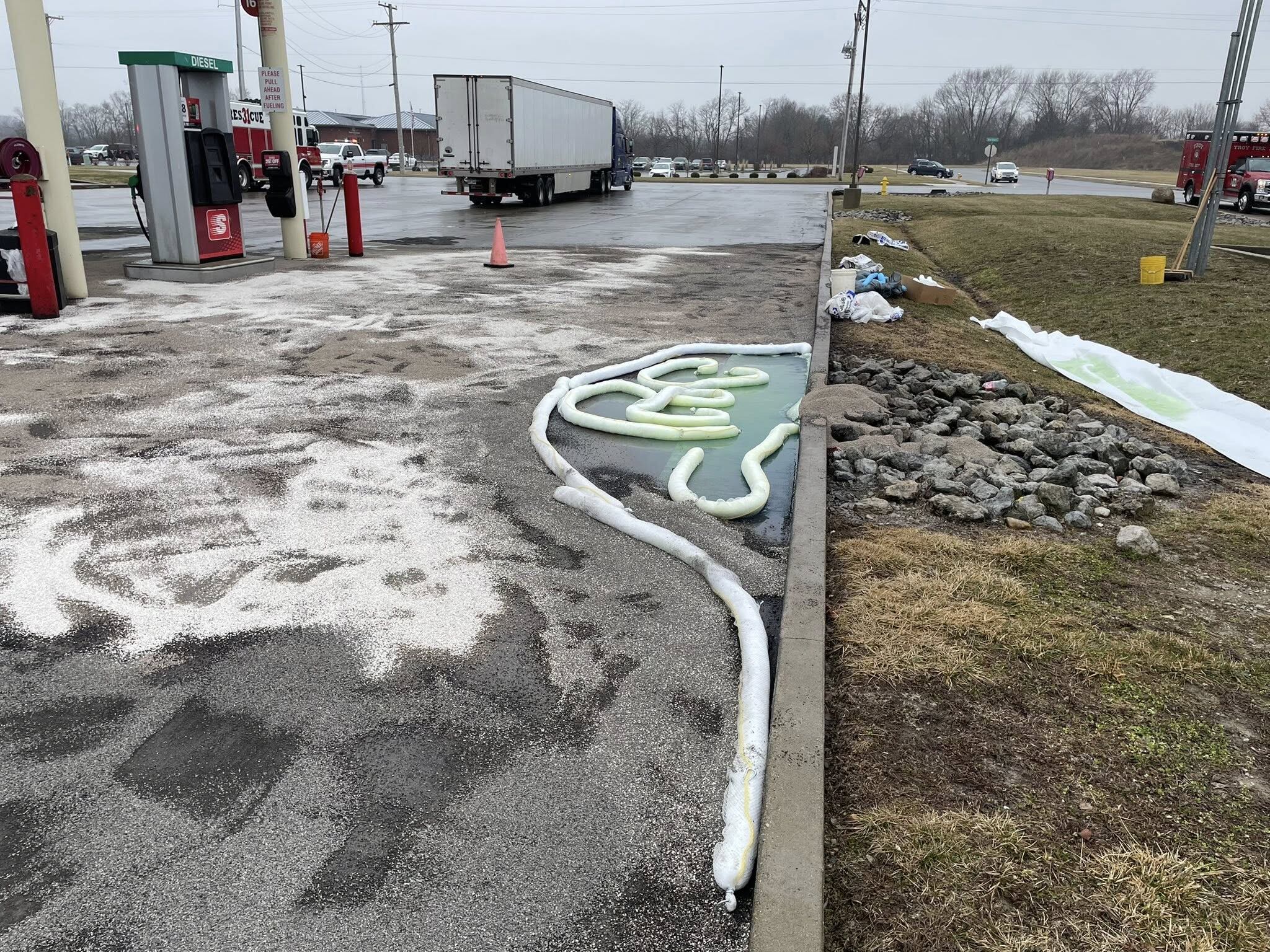 Firefighters, hazmat respond to diesel fuel spill at Miami County gas ...