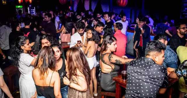 Explore the best nightlife spots in Delhi NCR