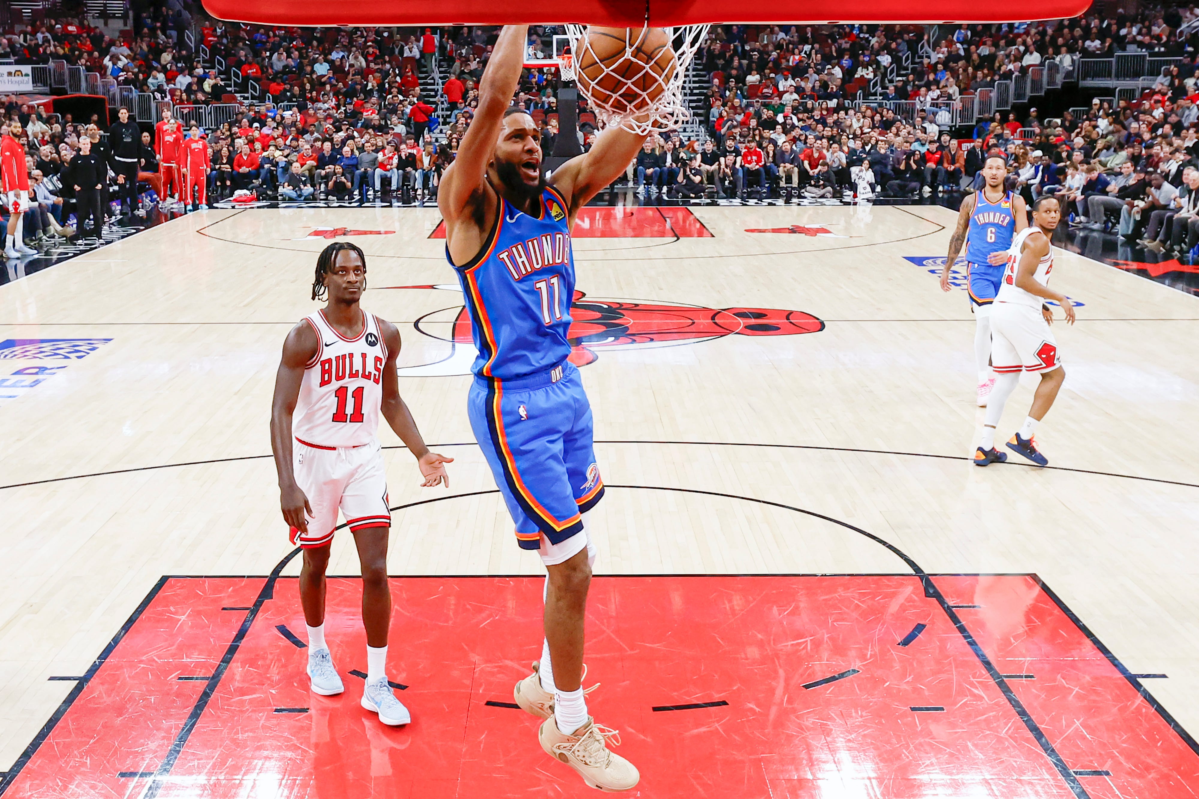 Photos: Best images from Thunder's 116-108 win over Bulls