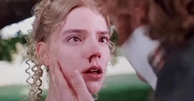 8 unscripted movie moments that became iconic