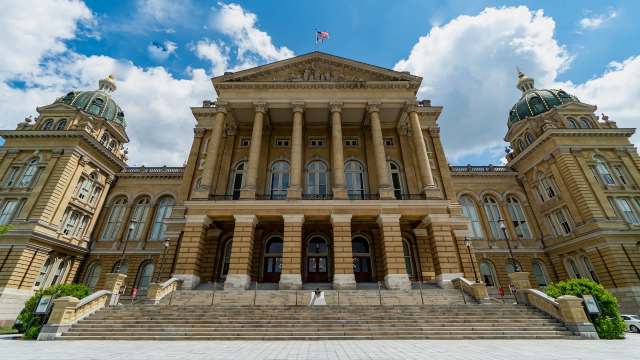 State officials weigh legislation to help farmers 'diversify their ...