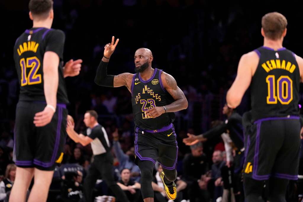 Luka Doncic scores 27 points as the Lakers rally past the Pelicans, 110-101