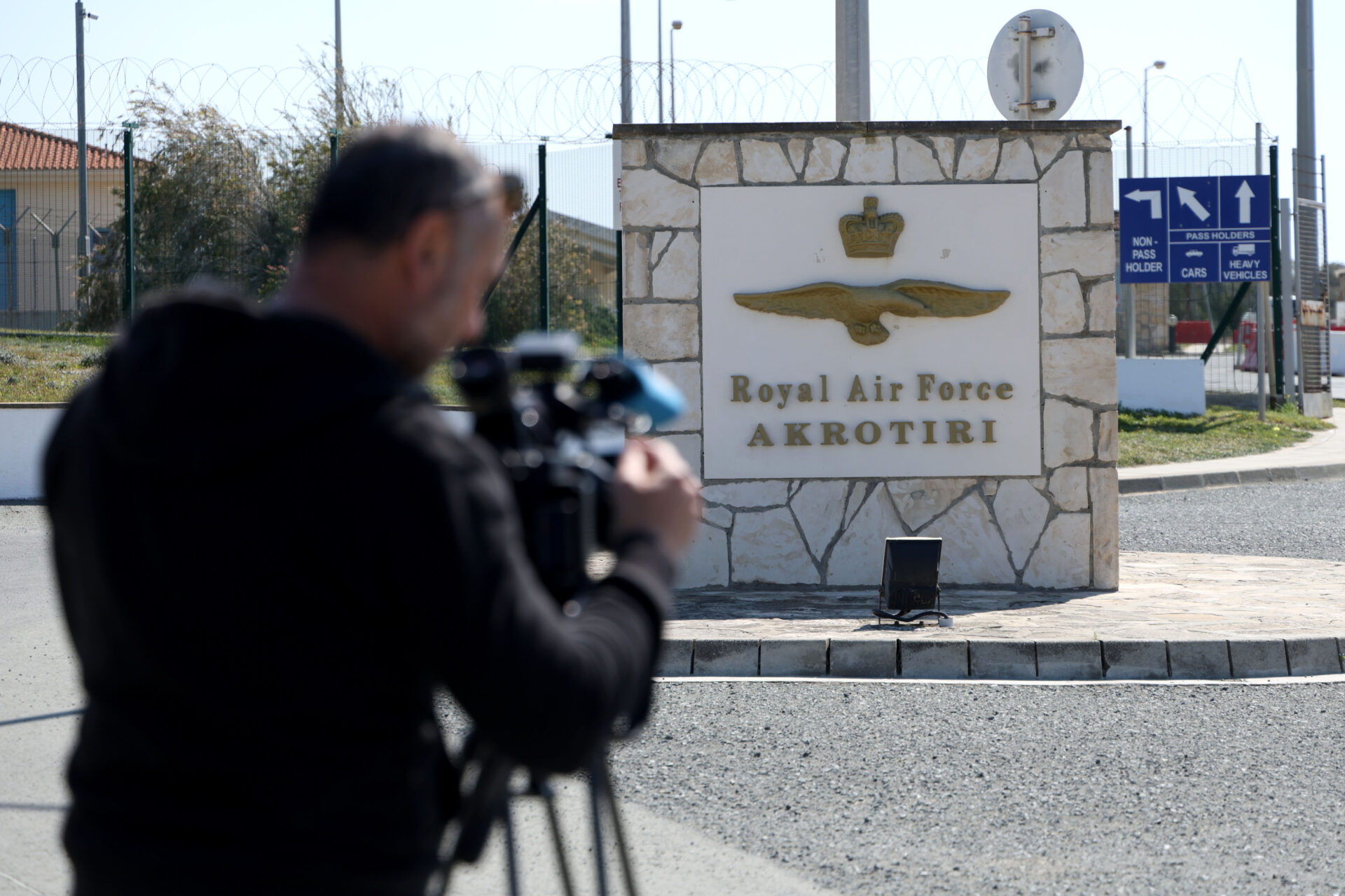 Dron iraní provoca alerta tras colisionar en base europea