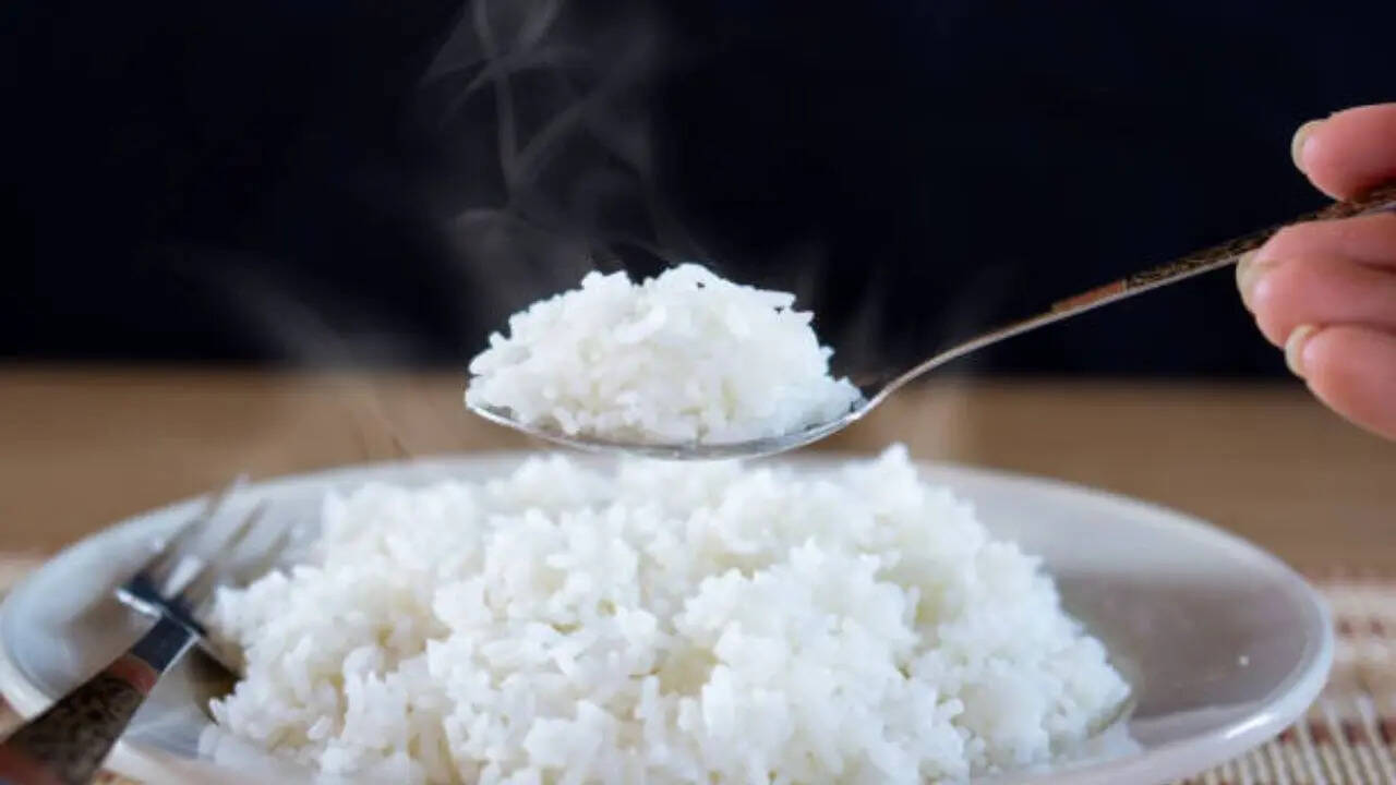 Reheated rice warning: Doctors say improper storage can cause dangerous ...
