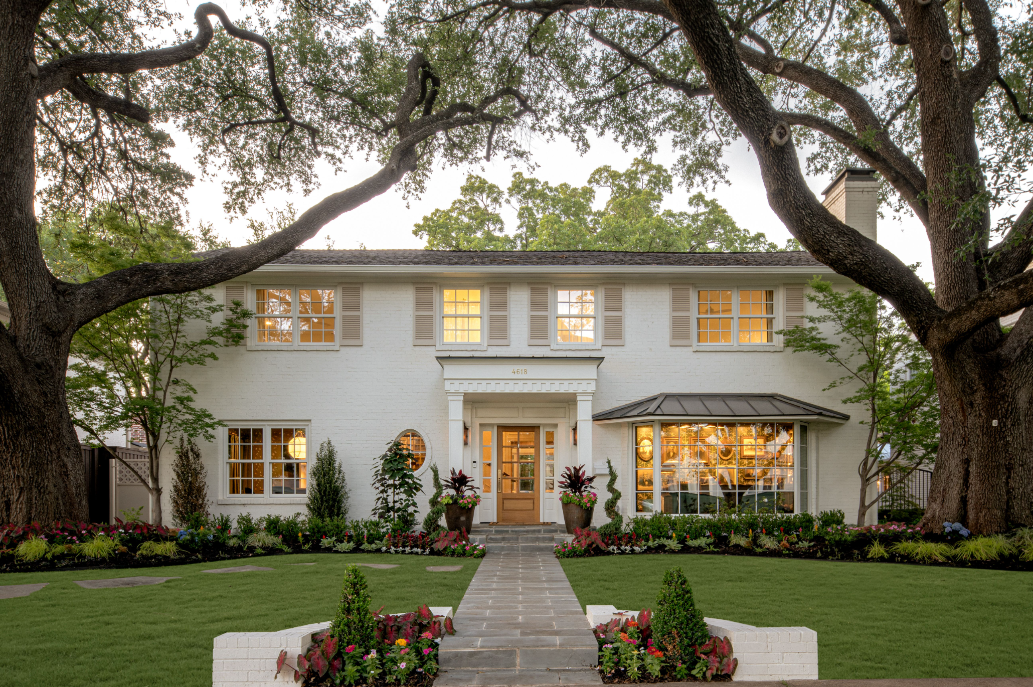 Transforming a 1950s Texas colonial home