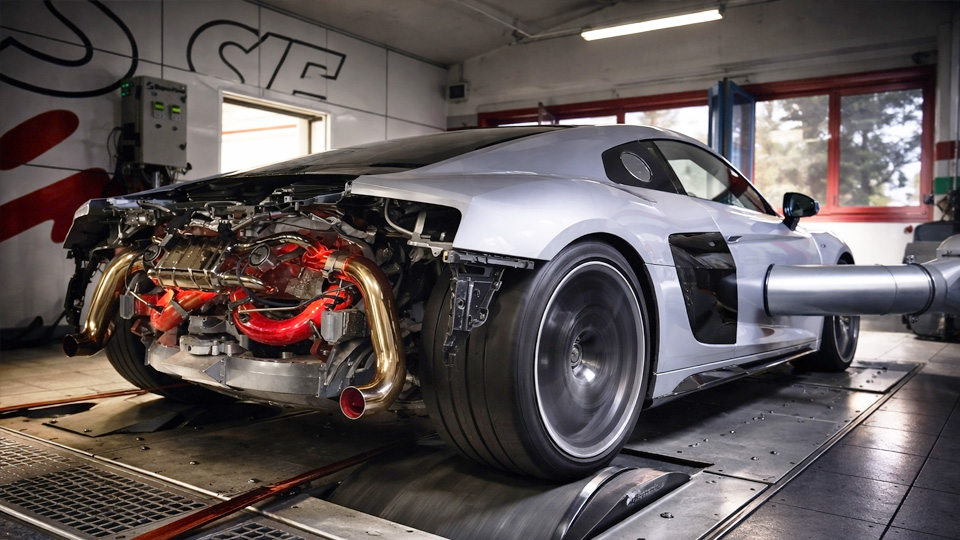R8 performance goes red hot on dyno