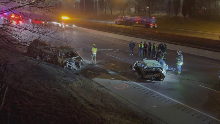 1 killed in fiery overnight crash along the Kennedy Expressway