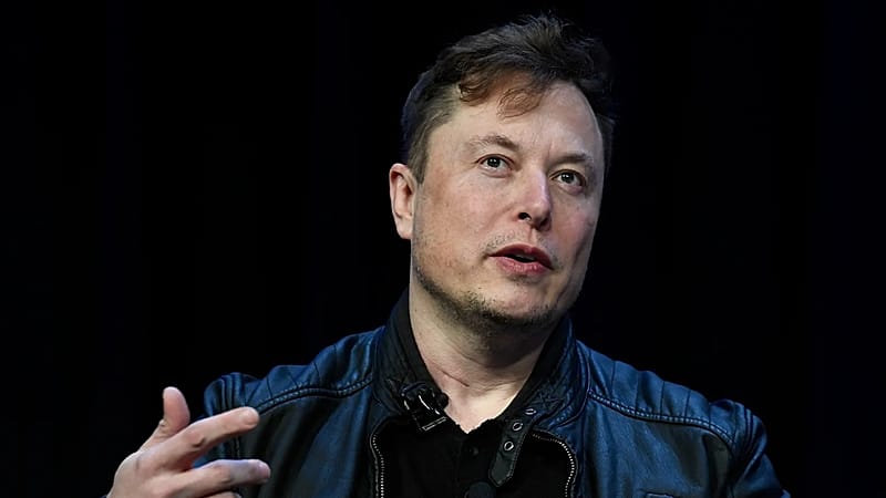 Elon Musk faces court over claims he tanked Twitter stock before buyout<br>