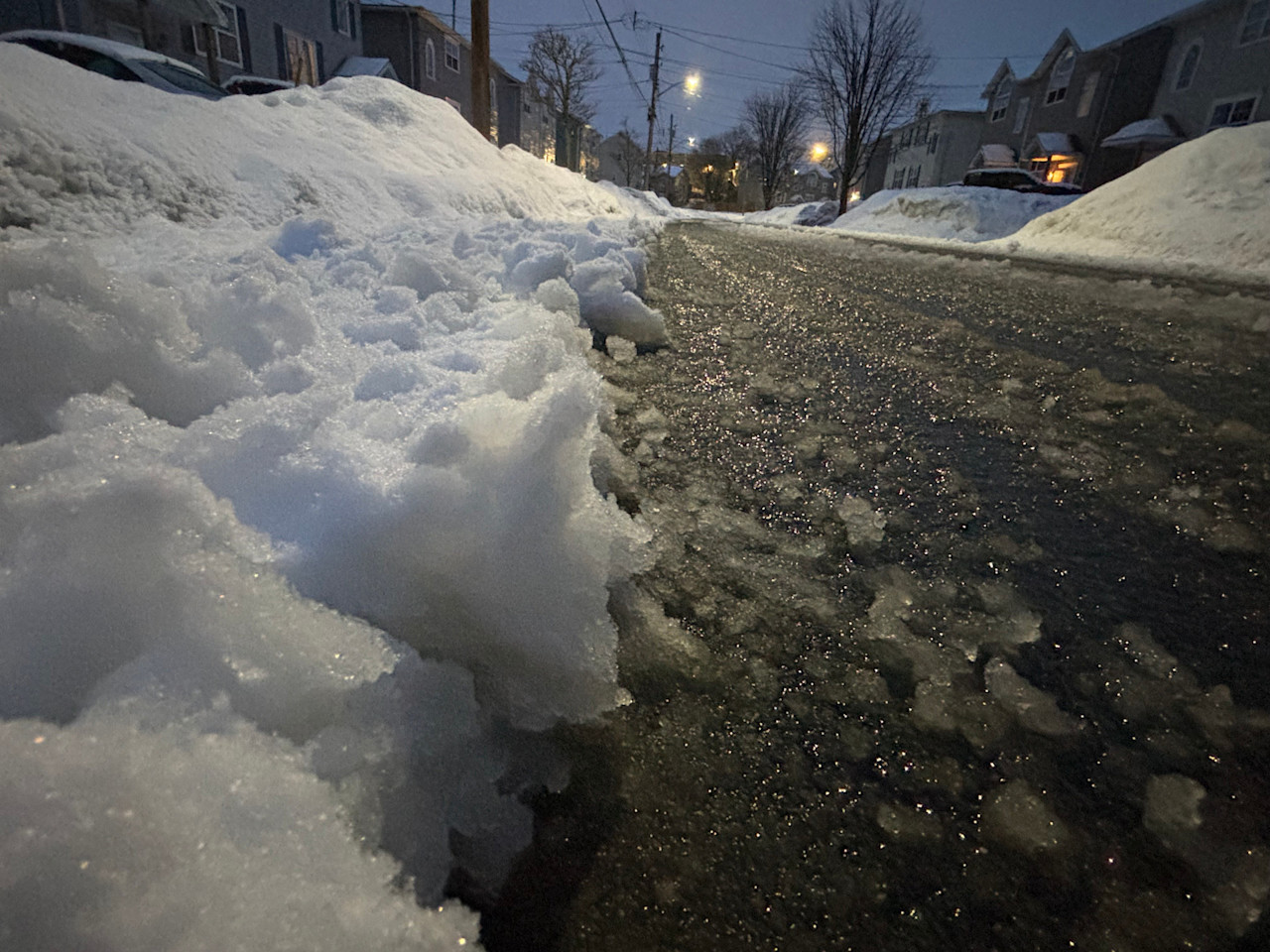 Midweek snow continues in Atlantic Canada, unsettled weekend ahead