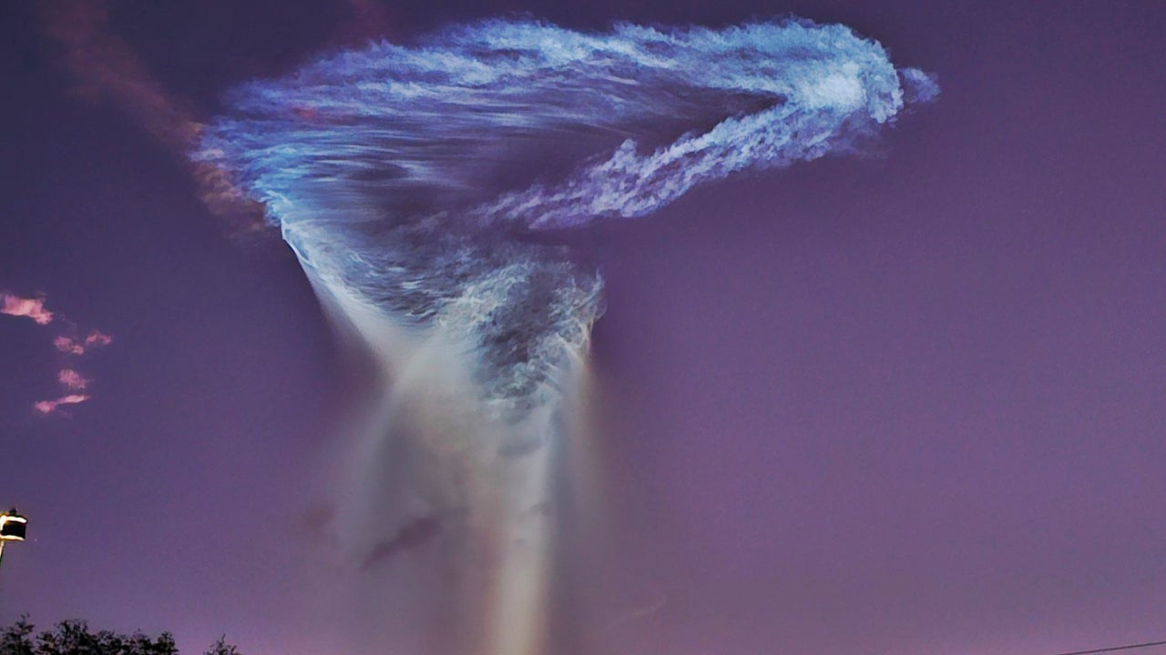 Photos: Space jellyfish forms from SpaceX Starlink rocket launch