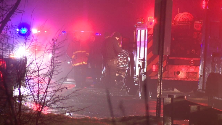 One dead after late night crash in Luzerne County