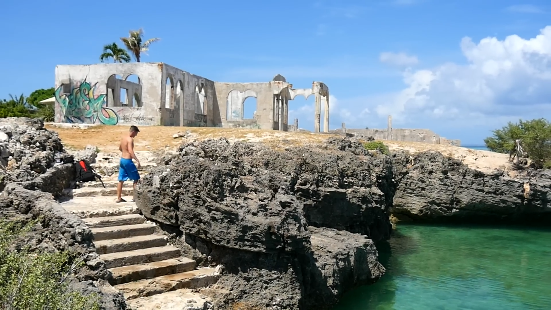 This island has almost no tourists and that’s why we came