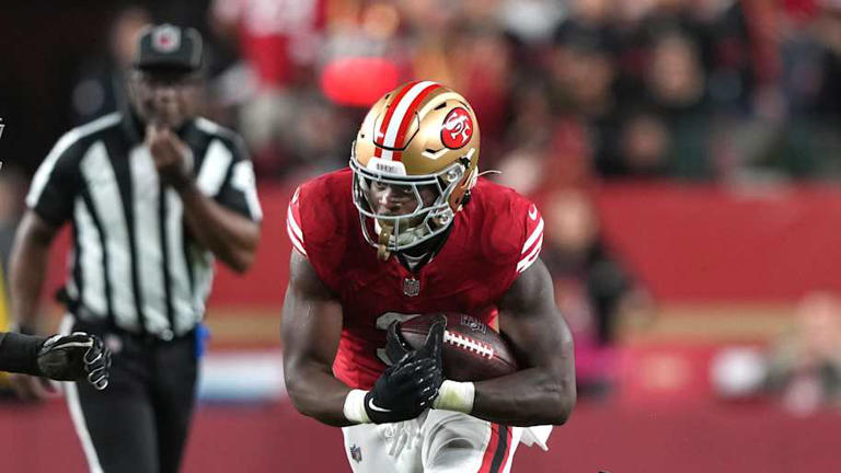 Seahawks could sign two free agent running backs