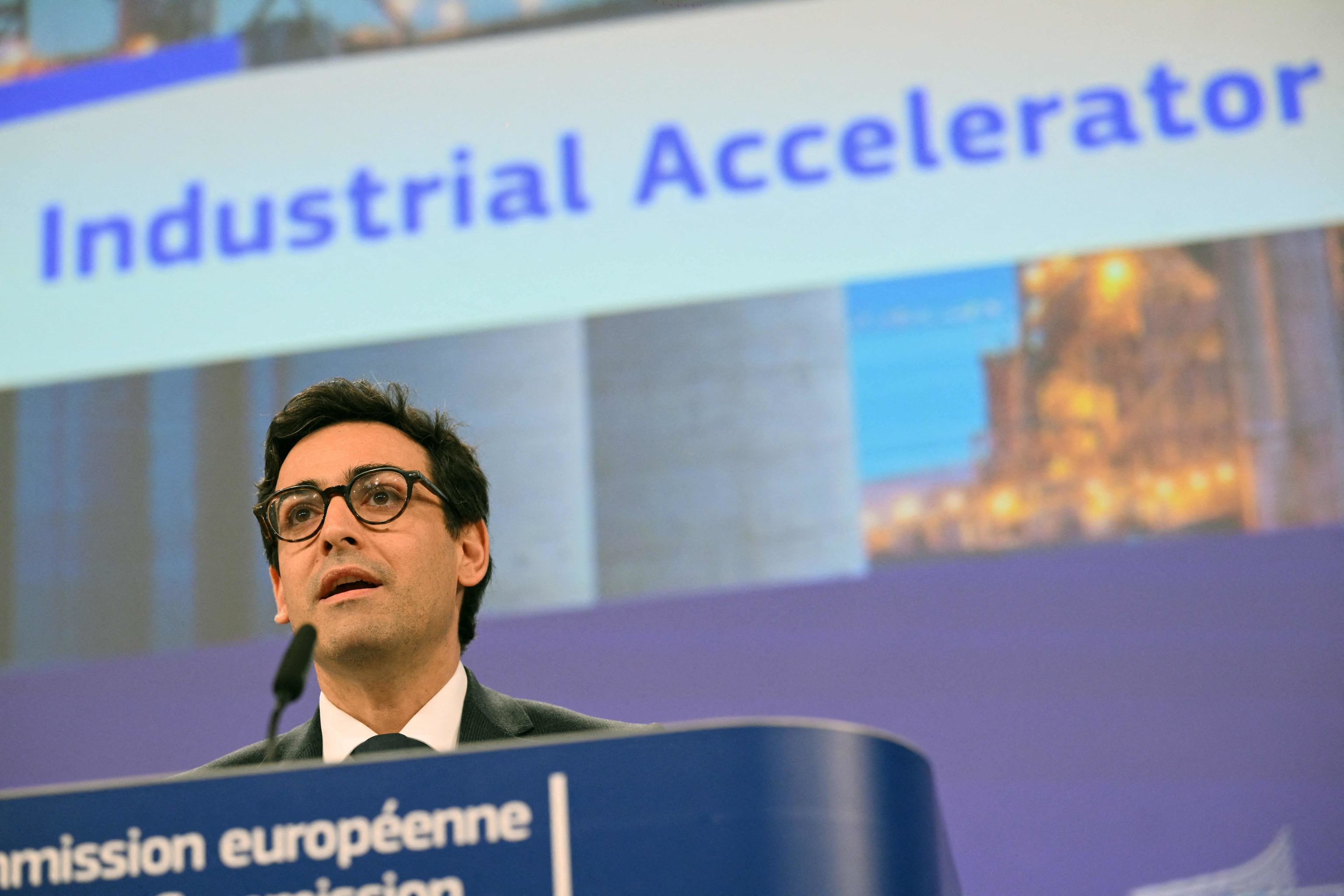 La UE presenta su gran plan para reactivar la industria: imponer el ...