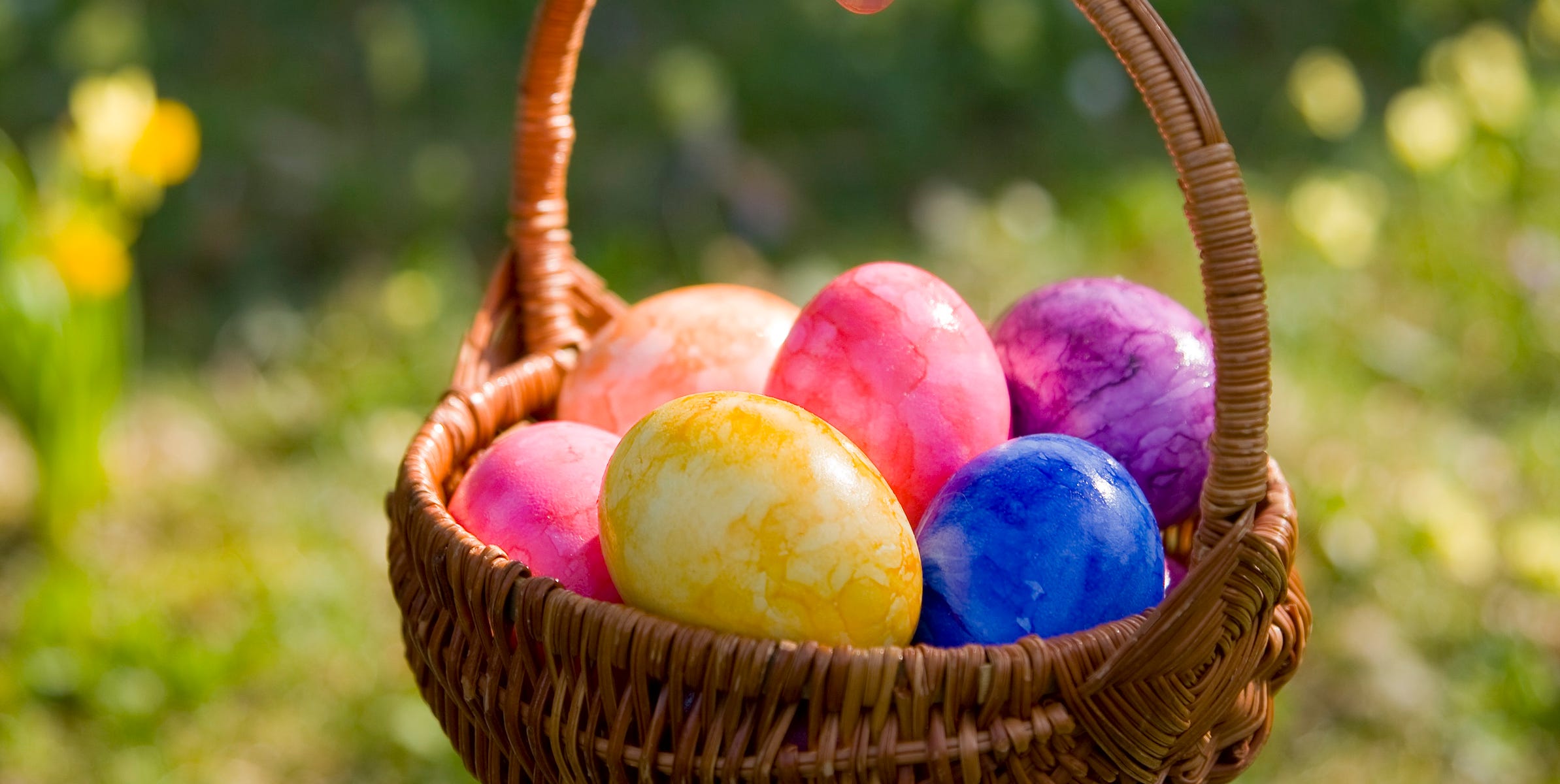 Easter egg hunt clues: 62 riddles for an indoor and outdoor scavenger hunt