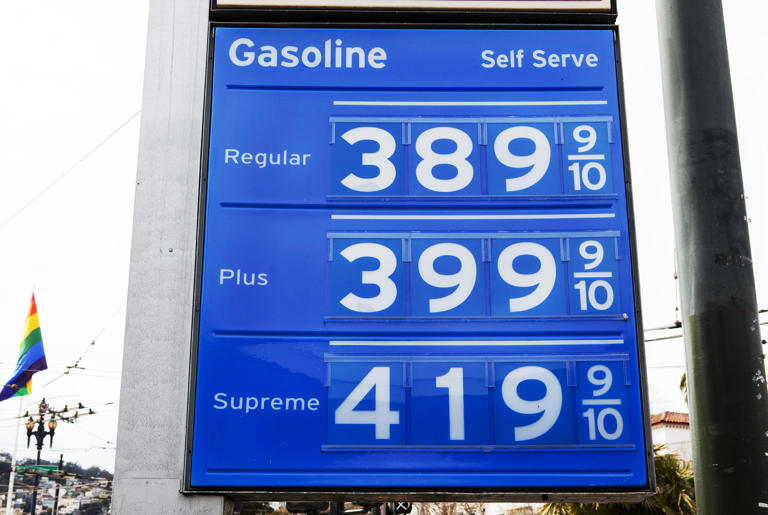 Florida gas prices rise as Iran conflict drives oil costs higher