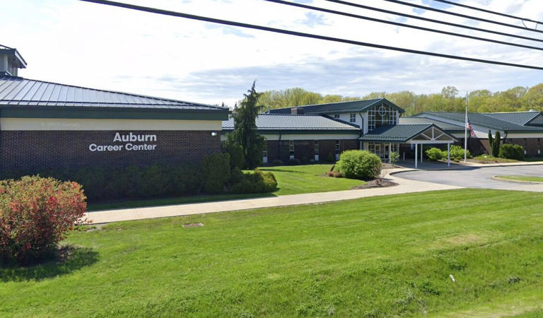 Several Ohio schools placed under lockdown after threat