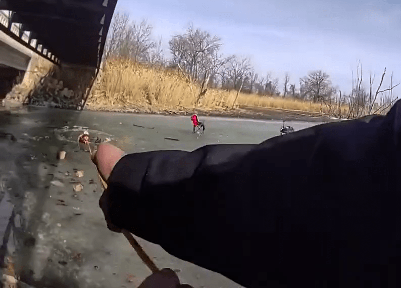 Police officers in Wisconsin heroically rescue man from icy waters