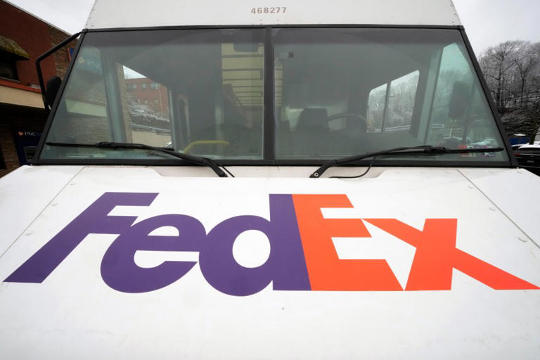 FedEx shutting down Pennsylvania shipping centers