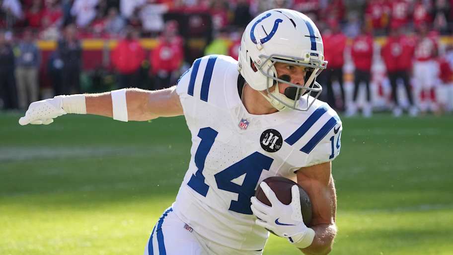 Patriots have clearer path to add explosive Colts WR