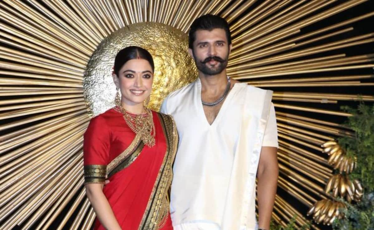 Rashmika Mandanna-Vijay Deverakonda's gold jewellery at their Hyderabad ...