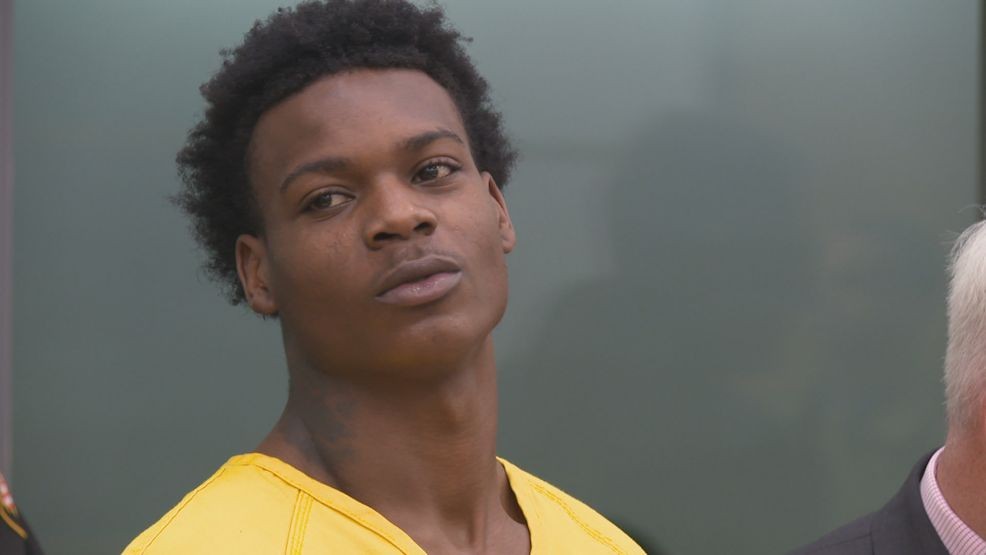 Cincinnati man accused of robbing, shooting 18-year-old in moving car ...