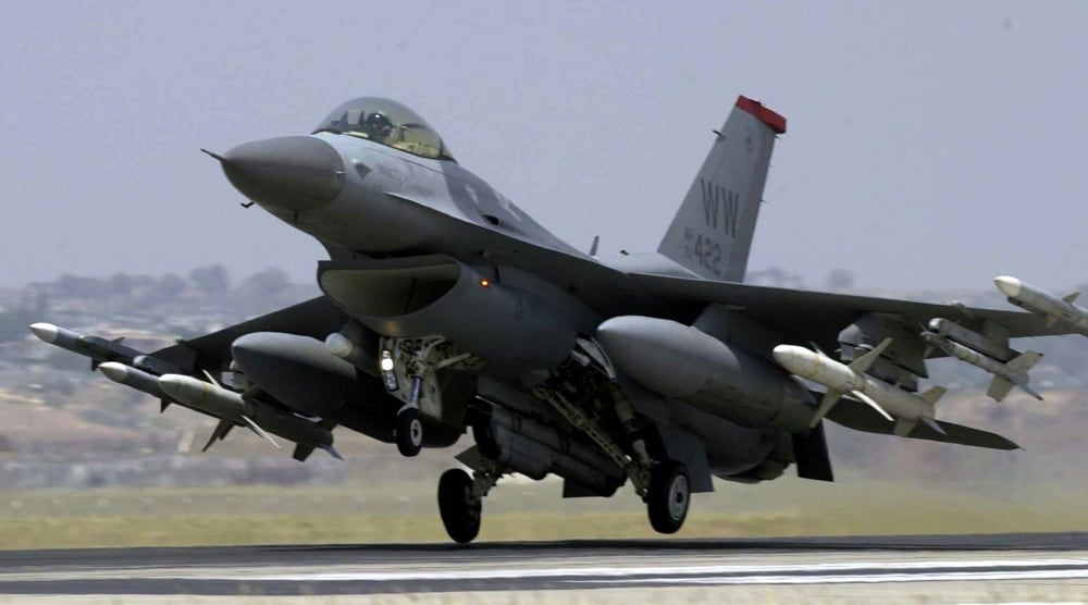 F-16C jets collide mid-air during night training