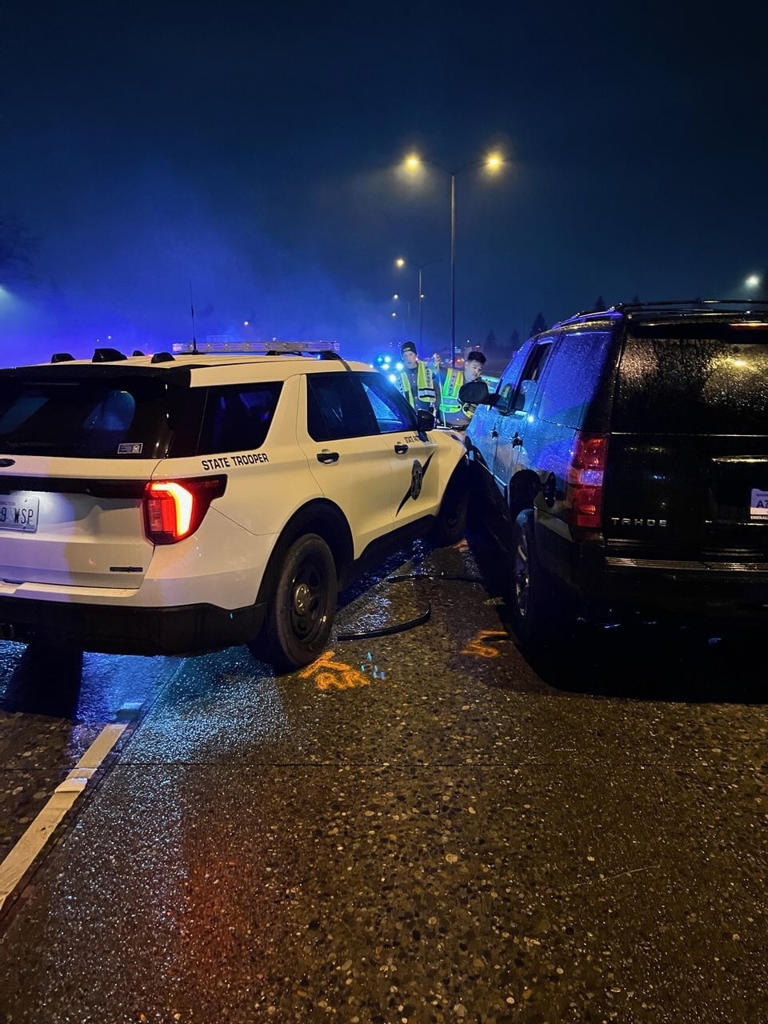 Wrong-way driver arrested after crashing into WSP trooper on I-5