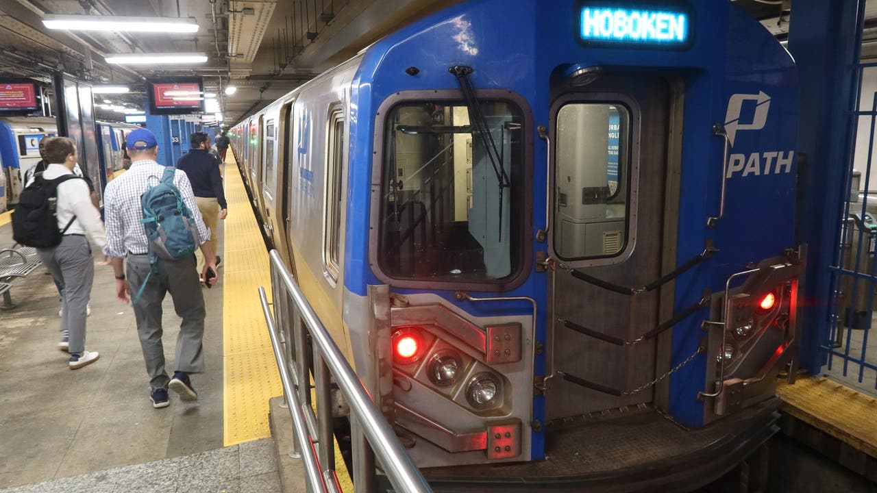 PATH train Hoboken lines suspended due to 'power issue'