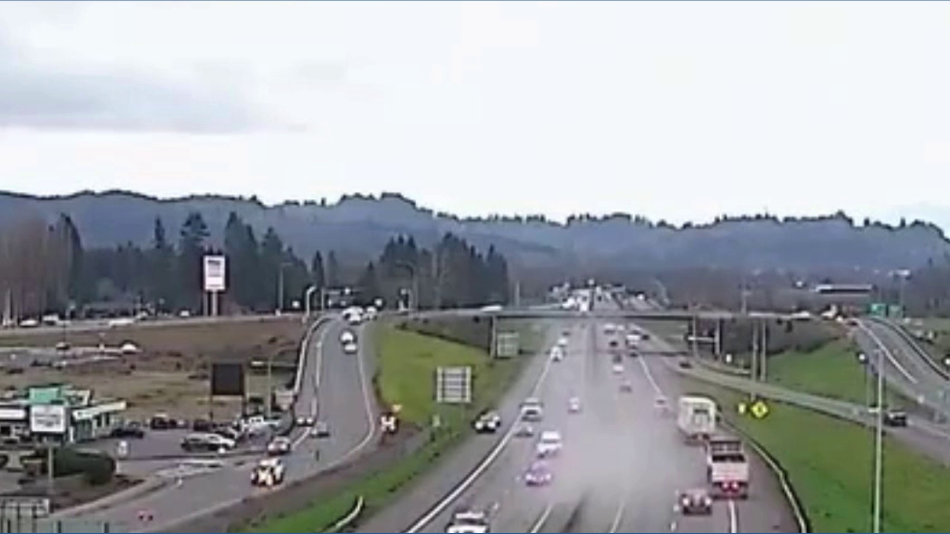 100 mph crash sends car skidding down I-5 in police chase