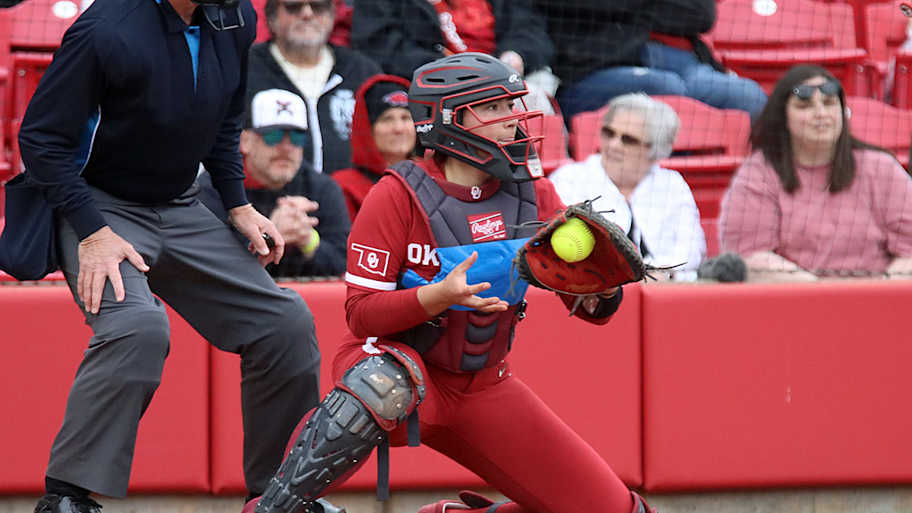 Isabela Emerling on pace for career year despite evolving role at Oklahoma