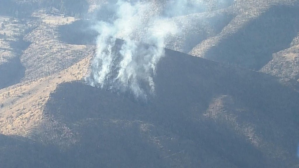 7 acre wildfire sends up smoke in Boulder County south of Lyons