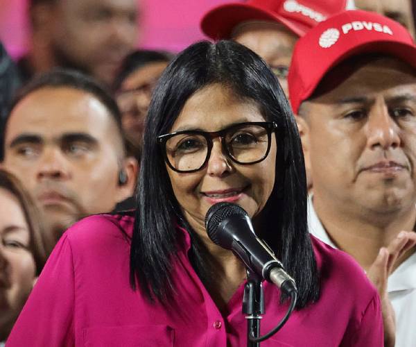 Trump praises Venezuela