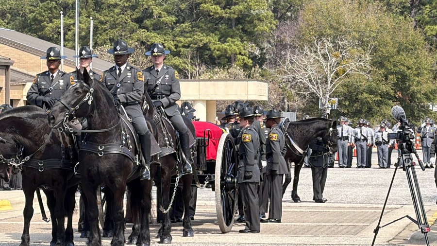 Hundreds gather in Lumberton to honor fallen North Carolina trooper