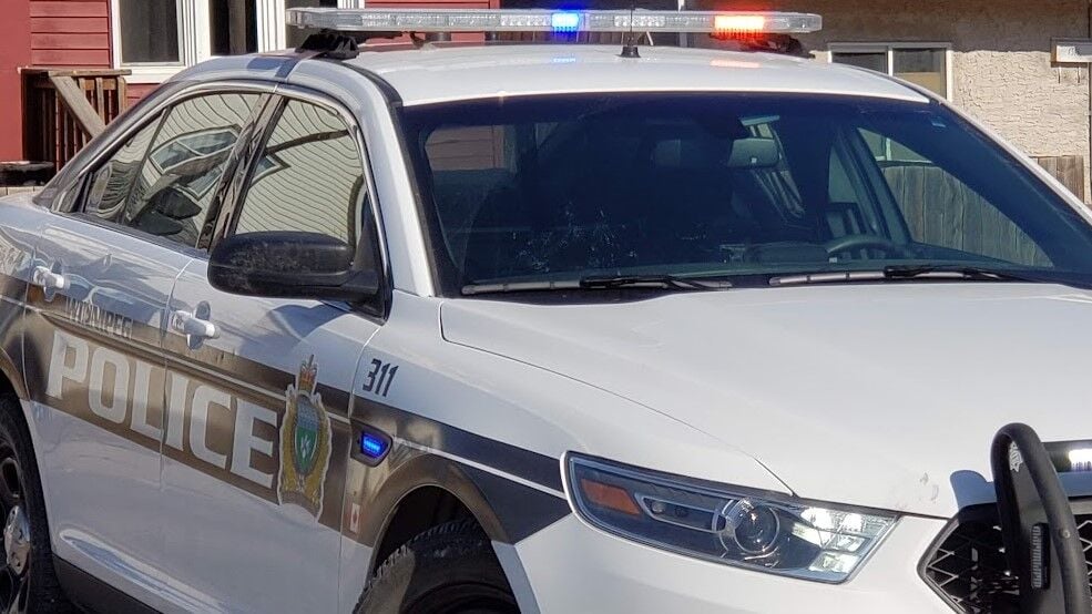 Two arrested after police find stolen car, gun and drugs