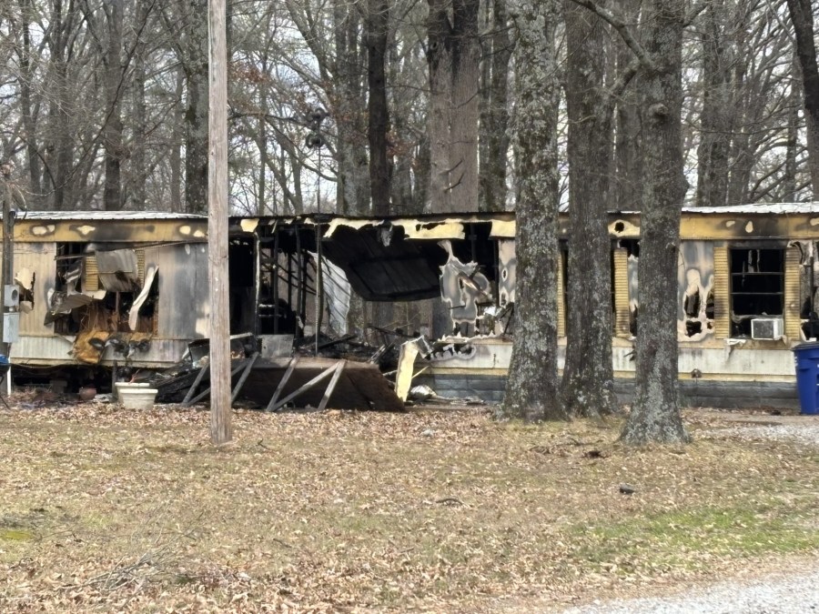 2 dead in Arkansas mobile home fire, medical examiner says