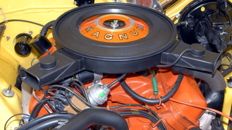 What's the difference between the Mopar 440 and 440 Magnum muscle car ...