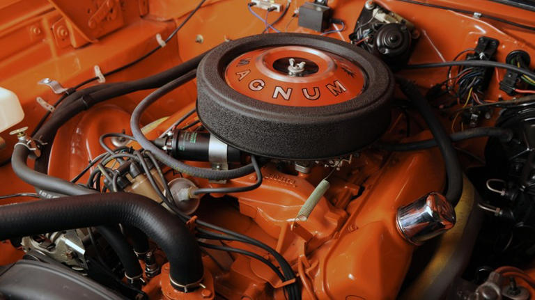 What's the difference between the Mopar 440 and 440 Magnum muscle car ...