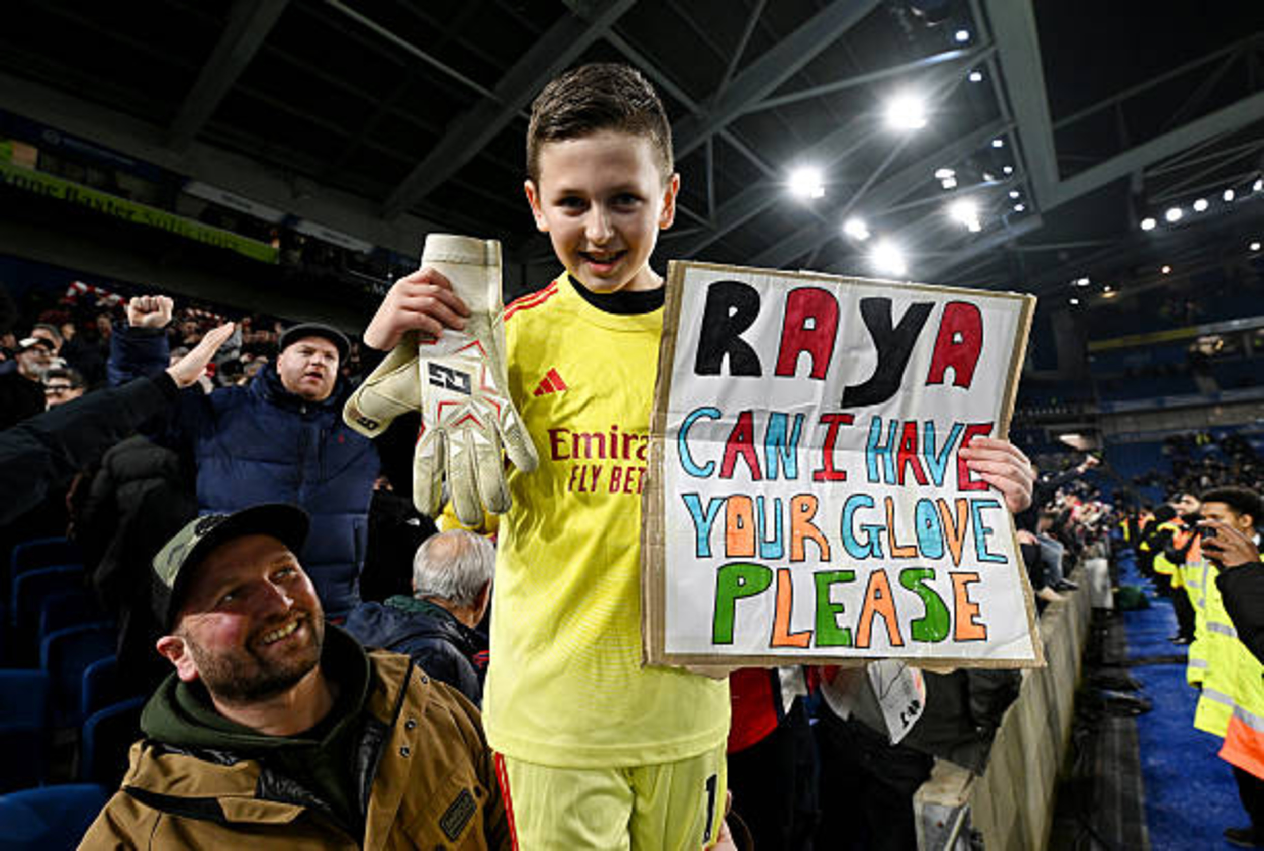 Arsenal fans will love what David Raya was seen doing at full-time ...