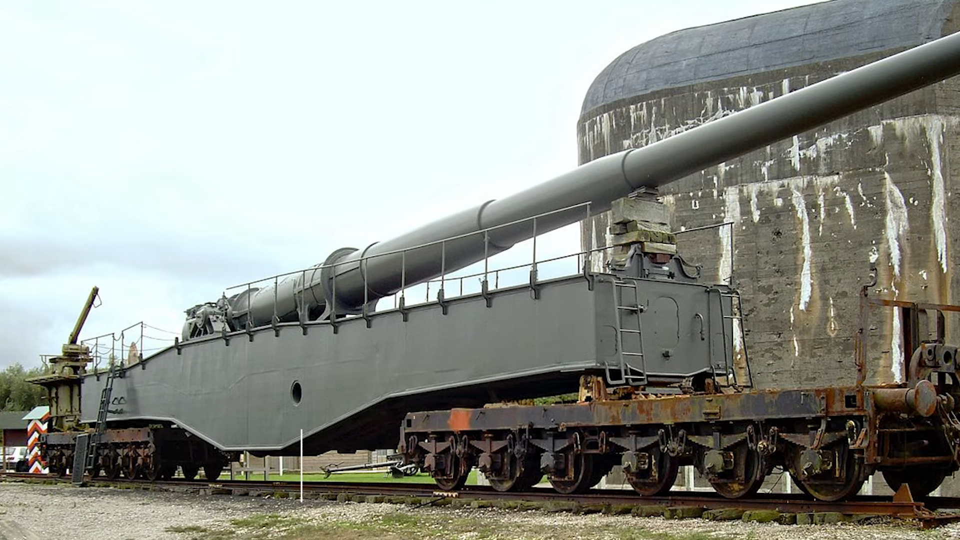 This WWII super gun was retired - then tensions brought it back