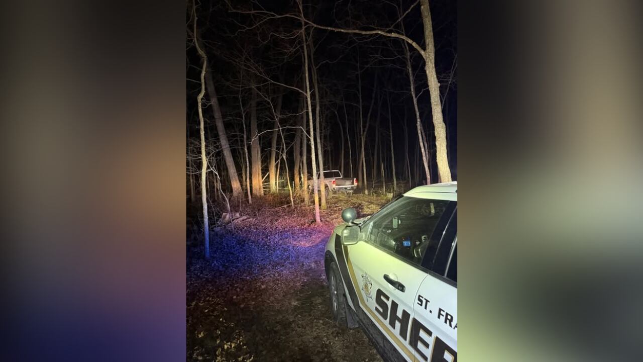 2 juveniles in custody after high-speed police chase through multiple ...