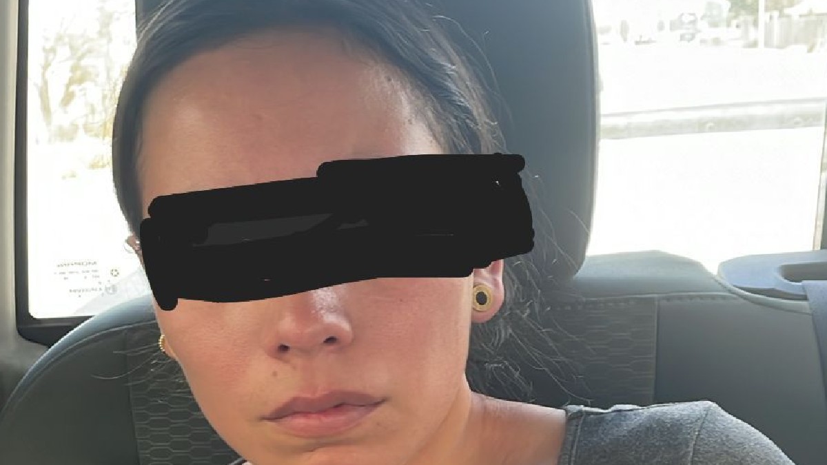Detienen a mujer por presunta agresión contra su hija de 11 años en Torreón