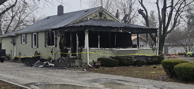 Early morning fire in Terre Haute sends two to the hospital