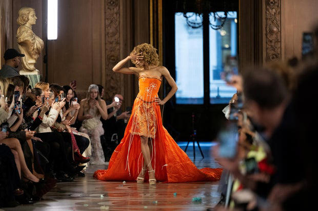 Los Angeles fourth-grader becomes youngest ever fashion designer to ...
