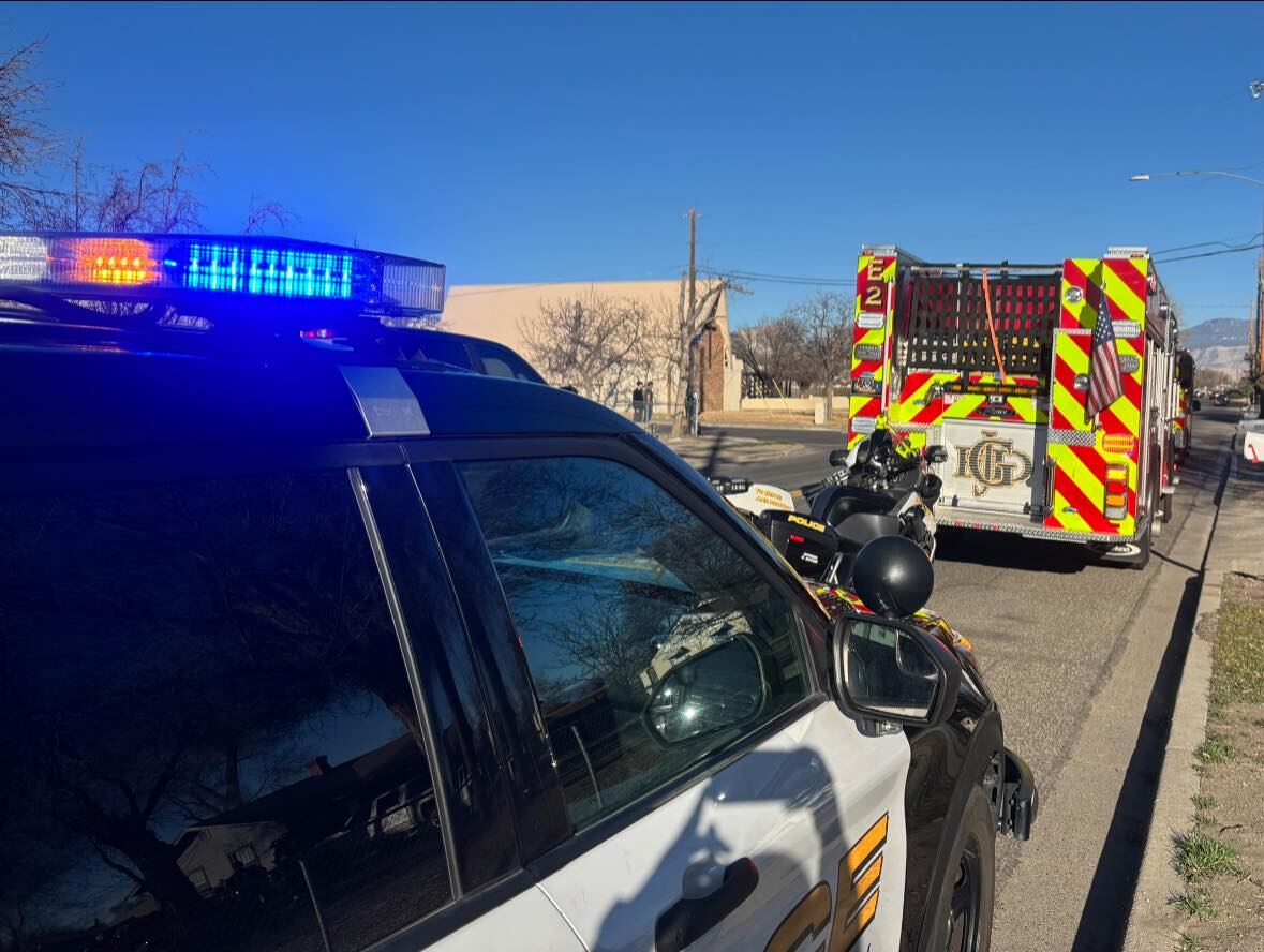 Driver crashes into Grand Junction home after veering into an oncoming lane