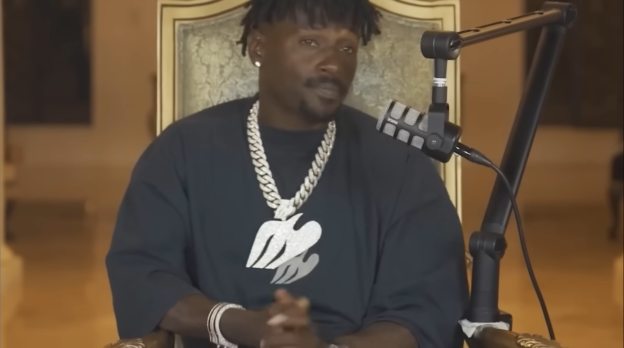 $1 vs $1,000,000 chains NFL players own