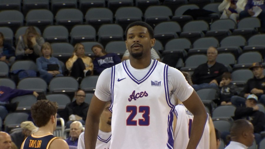 Casey named to All-MVC third team