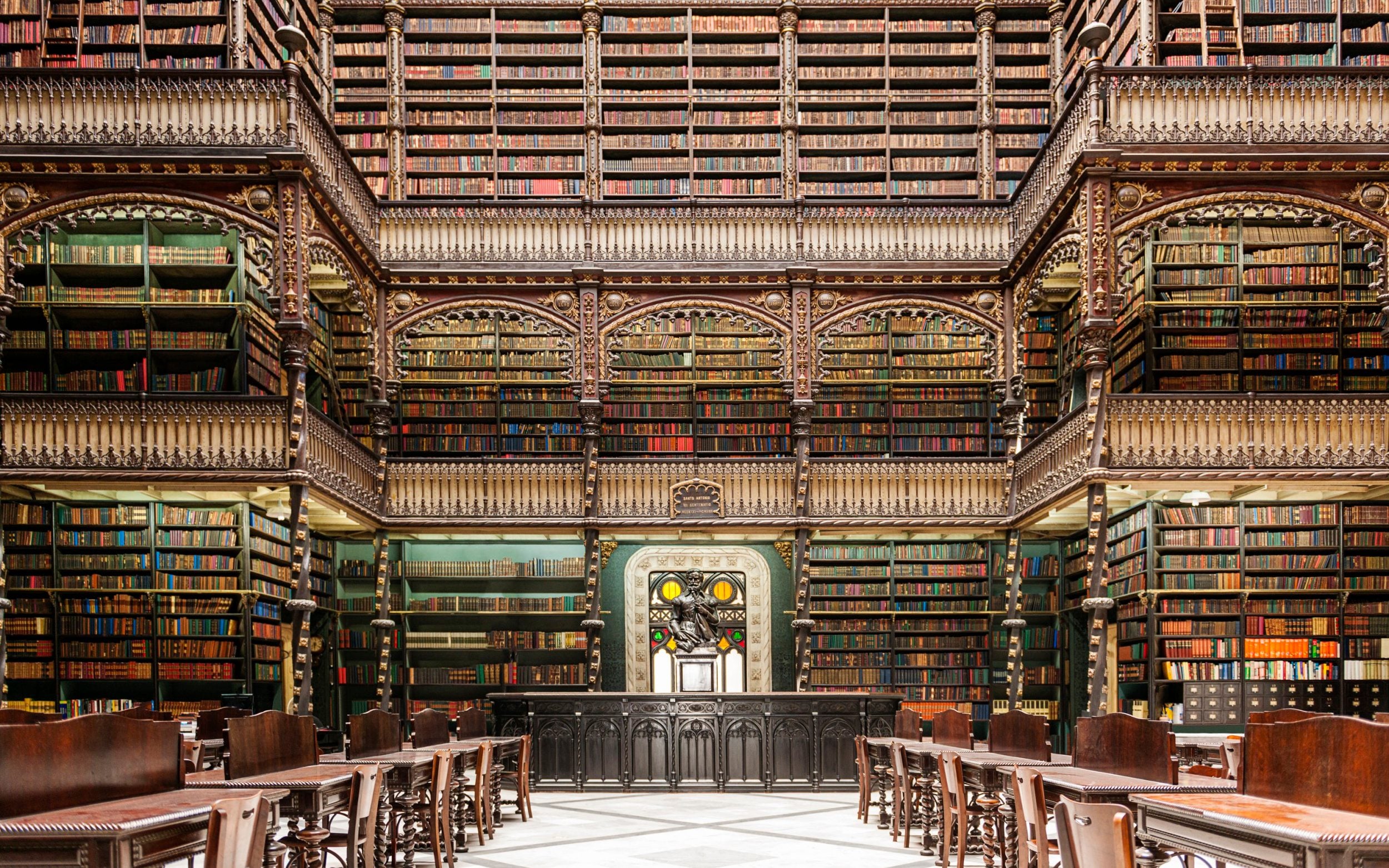 Central view of the entrance to the Royal Portuguese Reading Cabinet in downtown Rio de Janeiro
