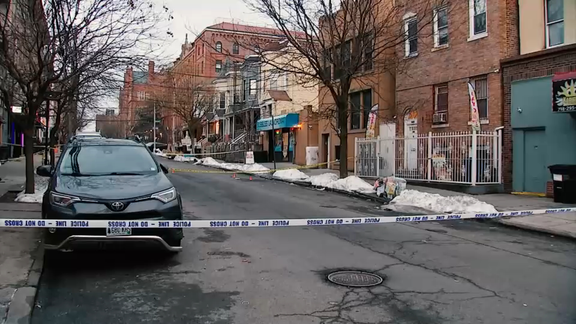 19-year-old man fatally shot in the Bronx; police searching for ...
