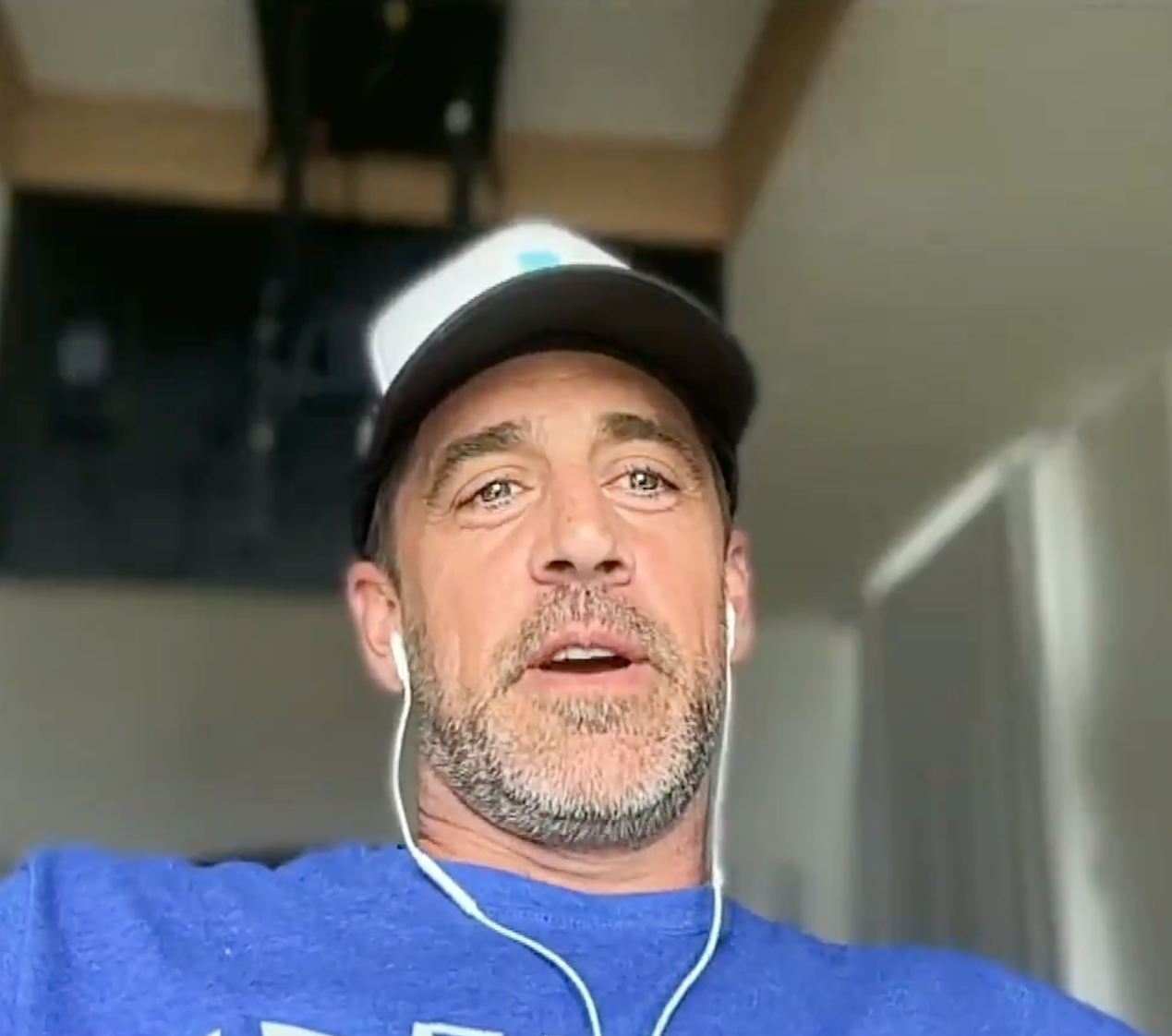 Aaron Rodgers shades 'crazy' celeb exes who 'called paparazzi' and ...